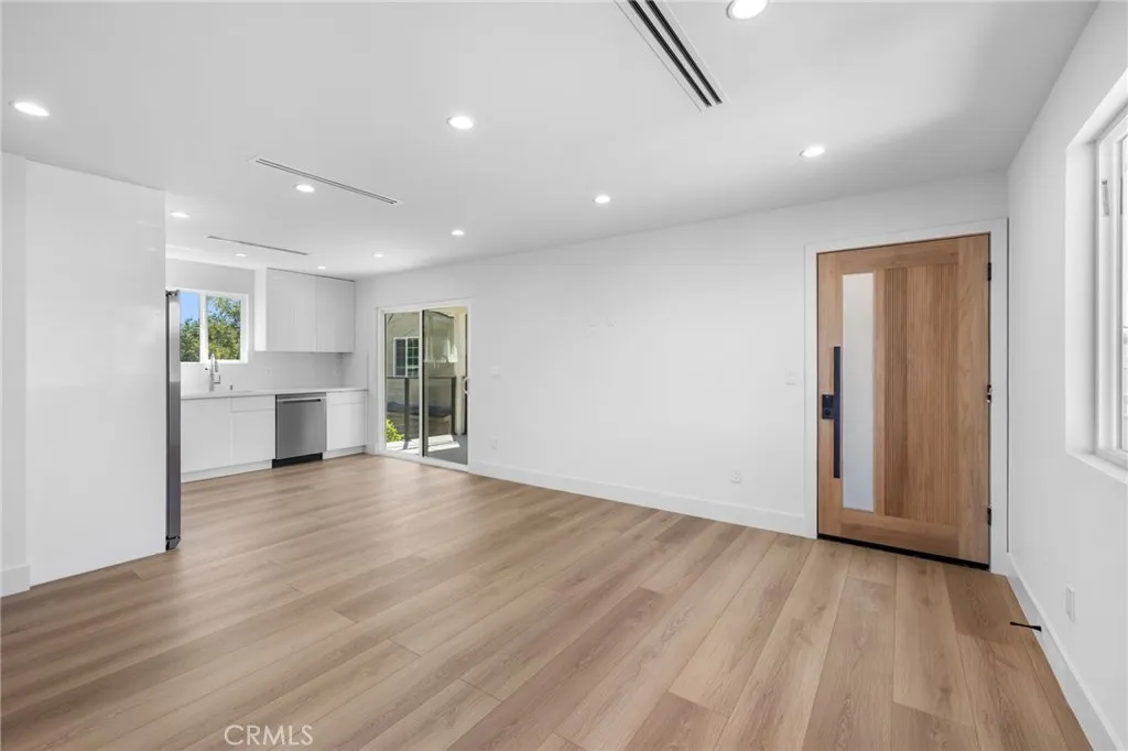 1504 N California, Burbank, California 91505 home-pic-45